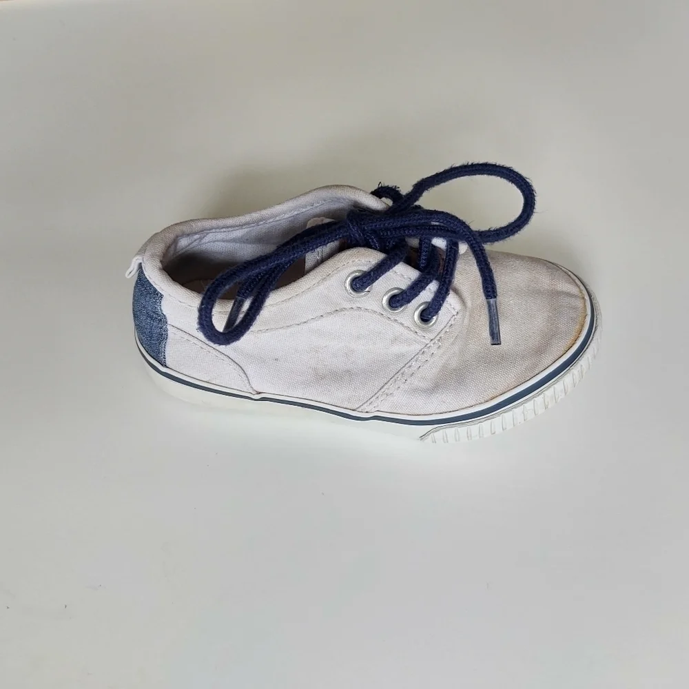 GYMBOREE Canvas Sneakers